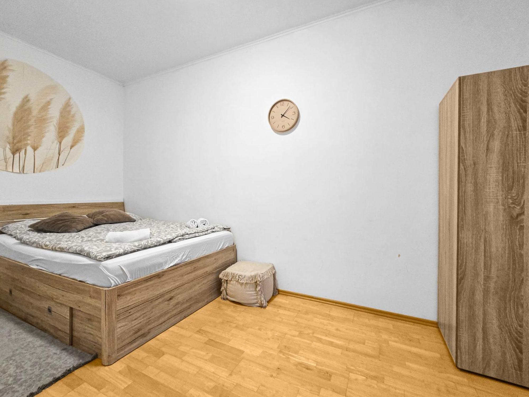 Spacious Three-Bedroom, Three King-Size Beds Vienna Esterno foto